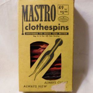 Vintage Mastro Plastic Clothespins in the Original Box